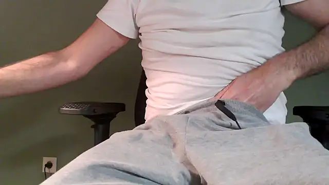 juanpalmox online show from December 4, 2024, 7:34 pm