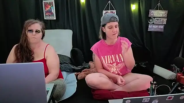 Sexy Mama-69 online show from November 20, 2025, 5:34 pm