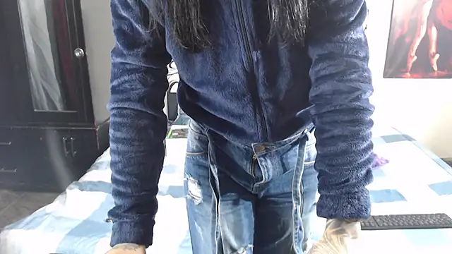 Snapshot of emma_onassis_17 chatting on November 4, 2025, 2:21 am emma onassis 17 online show from November 4, 2025, 2:21 am