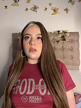 Jullieetta online show from October 16, 2025, 11:33 am