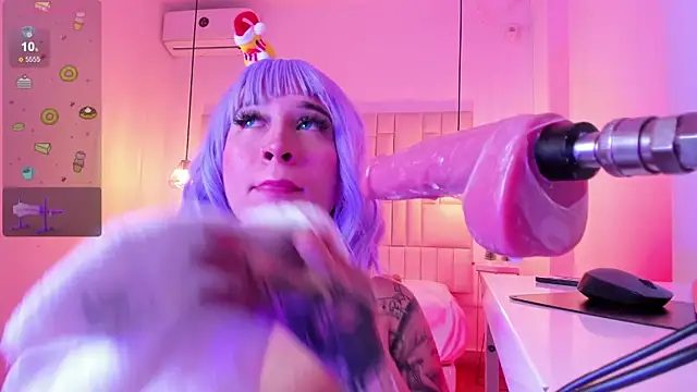 EriKlein online show from December 9, 2024, 11:34 pm