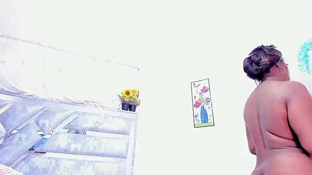 RoxannaBlanche online show from December 18, 2024, 11:13 am