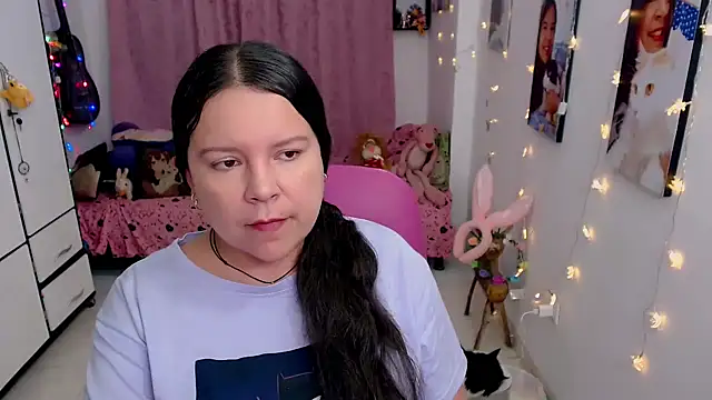 Snapshot of claryssa_ chatting on April 26, 2026, 6:11 am claryssa online show from April 26, 2026, 6:11 am