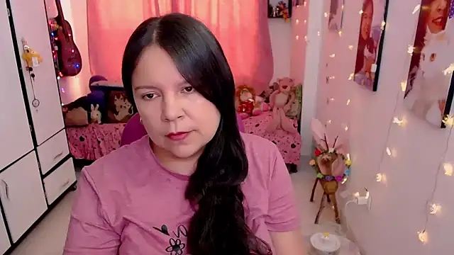 Snapshot of claryssa_ chatting on April 30, 2026, 8:15 pm claryssa online show from April 30, 2026, 8:15 pm