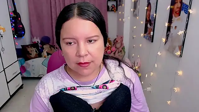 Snapshot of claryssa_ chatting on May 16, 2026, 5:59 am claryssa online show from May 16, 2026, 5:59 am