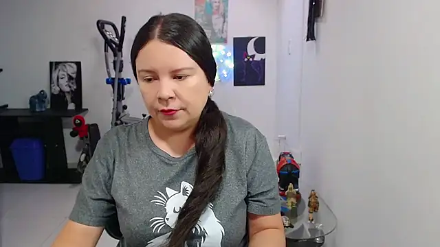 Snapshot of claryssa_ chatting on June 5, 2026, 7:52 pm claryssa online show from June 5, 2026, 7:52 pm