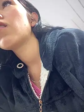 emily rosse04 online show from March 13, 2025, 12:35 pm