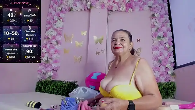 Snapshot of grandmother_milf chatting on May 16, 2026, 12:37 pm grandmother milf online show from May 16, 2026, 12:37 pm