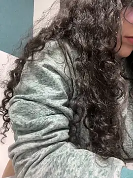 CurlyGirl 1 online show from January 13, 2025, 6:27 pm