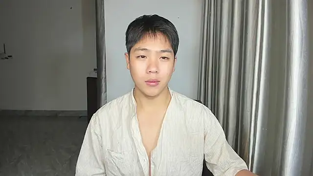 Oliver Nl online show from February 13, 2025, 2:52 pm