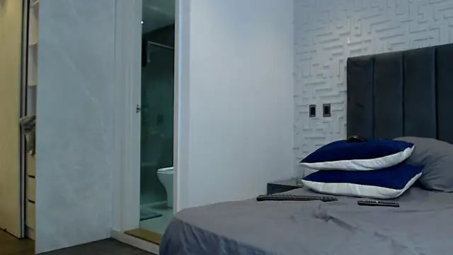 Frank heaven01 online show from February 21, 2025, 6:51 am