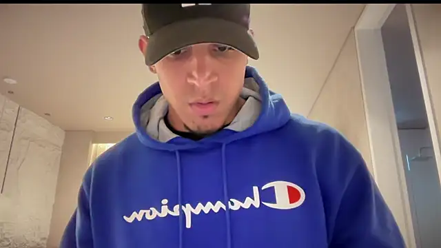 Frank heaven01 online show from November 24, 2025, 10:09 pm