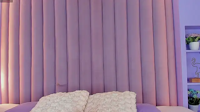 CristalCornner  online show from February 27, 2025, 7:37 pm