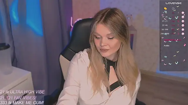 VeronaAura online show from October 2, 2025, 8:49 pm