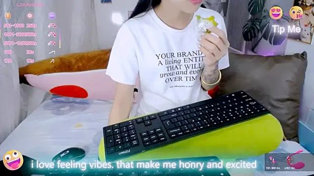 Ly   online show from March 19, 2026, 6:06 am