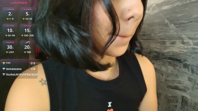 NicolRoss  online show from February 26, 2025, 4:24 pm