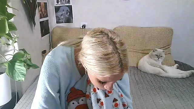 -GoldenGirl- online show from October 22, 2025, 11:10 am