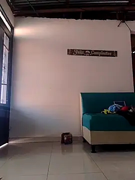 VivienAndClark online show from October 9, 2025, 1:31 pm