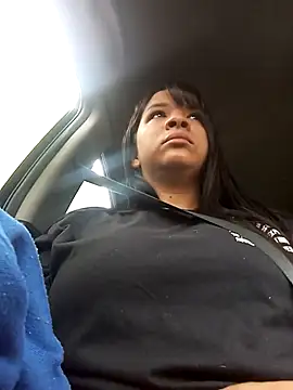 VivienAndClark online show from November 13, 2025, 1:10 pm