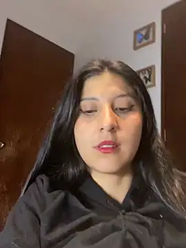 Snapshot of BubbleGumm_ chatting on March 4, 2025, 3:00 am BubbleGumm online show from March 4, 2025, 3:00 am