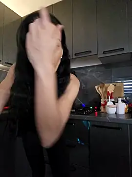 AnaFoxxy online show from December 18, 2024, 10:51 am