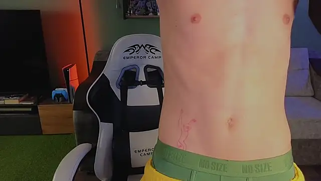 TeddyLiLboy online show from October 15, 2025, 6:52 pm