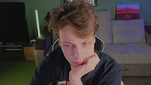 Snapshot of TeddyLiLboy chatting on April 4, 2026, 6:49 pm TeddyLiLboy online show from April 4, 2026, 6:49 pm