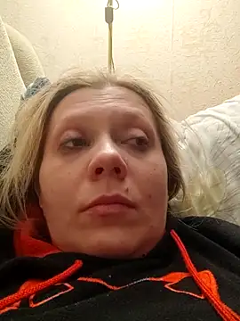 LeraSweet online show from February 18, 2026, 9:11 pm