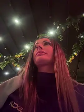 IsabellaEtthan online show from January 22, 2025, 4:55 pm