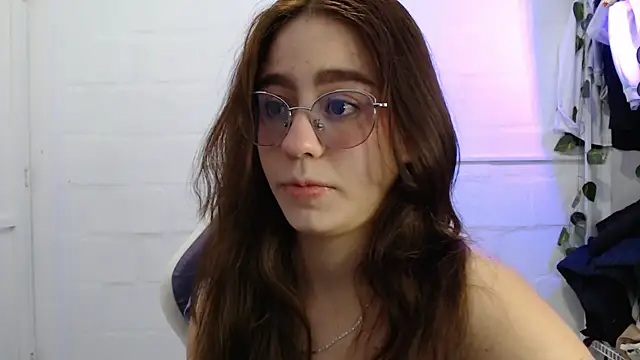 BlairVicent online show from September 9, 2025, 1:43 pm