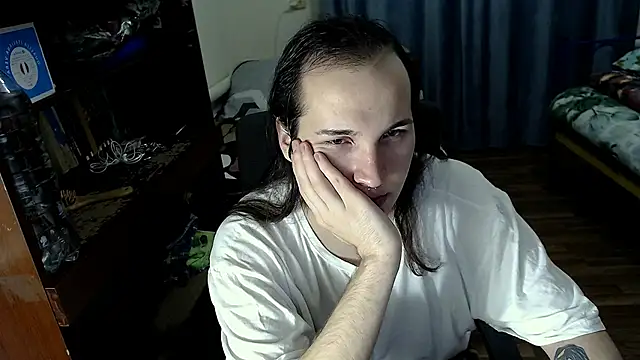 EvaMiron online show from January 28, 2025, 5:35 pm