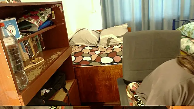 EvaMiron online show from February 4, 2025, 5:21 am