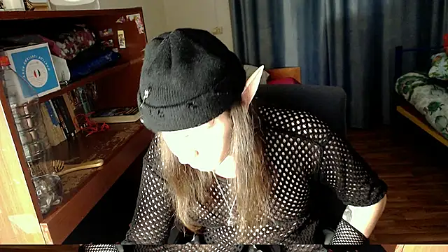 EvaMiron online show from February 9, 2025, 6:58 pm