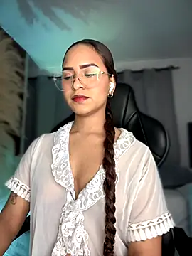 gretta kler1 online show from November 20, 2025, 9:47 pm