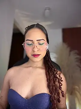 Snapshot of gretta_kler1 chatting on June 21, 2026, 8:44 pm gretta kler1 online show from June 21, 2026, 8:44 pm