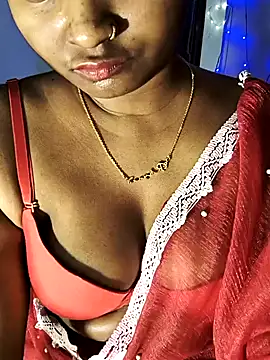 FANTASY QUEEN 07 online show from March 14, 2025, 8:06 pm