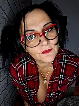 anaaamariaaaa online show from October 16, 2025, 10:16 am