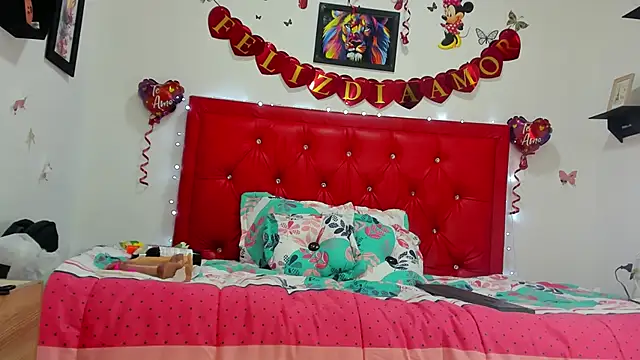 natasha jurado online show from February 9, 2025, 2:06 am