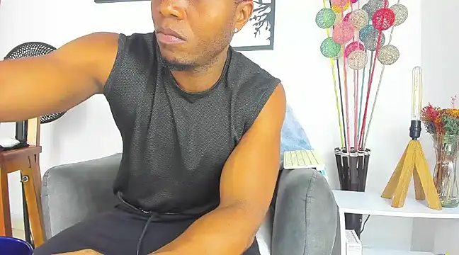 bigcock latin1 online show from February 3, 2025, 2:47 am