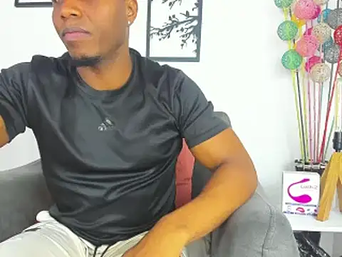 bigcock latin1 online show from February 13, 2025, 2:56 am