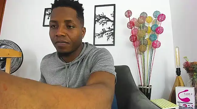 bigcock latin1 online show from March 18, 2025, 3:09 am