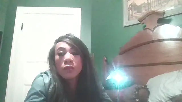 Snapshot of CaramelDipper chatting on December 17, 2024, 1:50 am CaramelDipper online show from December 17, 2024, 1:50 am