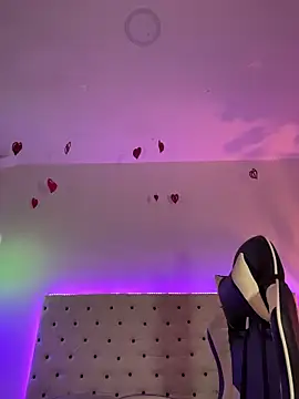 Elektra Queen online show from April 24, 2026, 1:13 pm