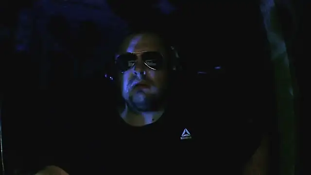 perversalus online show from December 14, 2025, 12:16 am