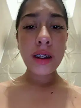 Snapshot of Enyeld_ruru chatting on February 6, 2026, 2:09 pm Enyeld ruru online show from February 6, 2026, 2:09 pm