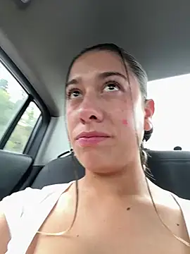 Snapshot of Enyeld_ruru chatting on March 30, 2026, 3:57 pm Enyeld ruru online show from March 30, 2026, 3:57 pm