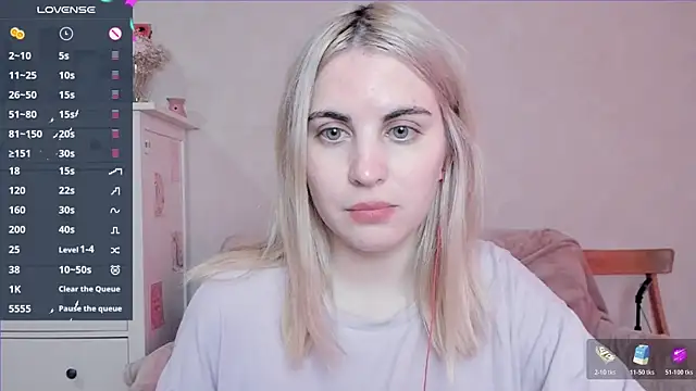 pawpaws online show from November 4, 2025, 10:58 am