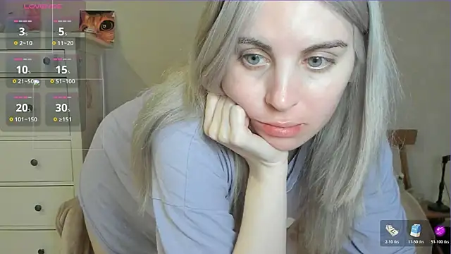 Snapshot of pawpaws chatting on April 28, 2026, 9:25 am pawpaws online show from April 28, 2026, 9:25 am