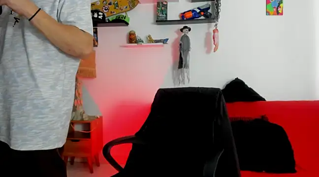 Tom Krakow online show from December 5, 2024, 8:11 pm