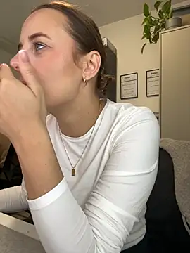 Hii Lolla online show from October 10, 2025, 6:01 am